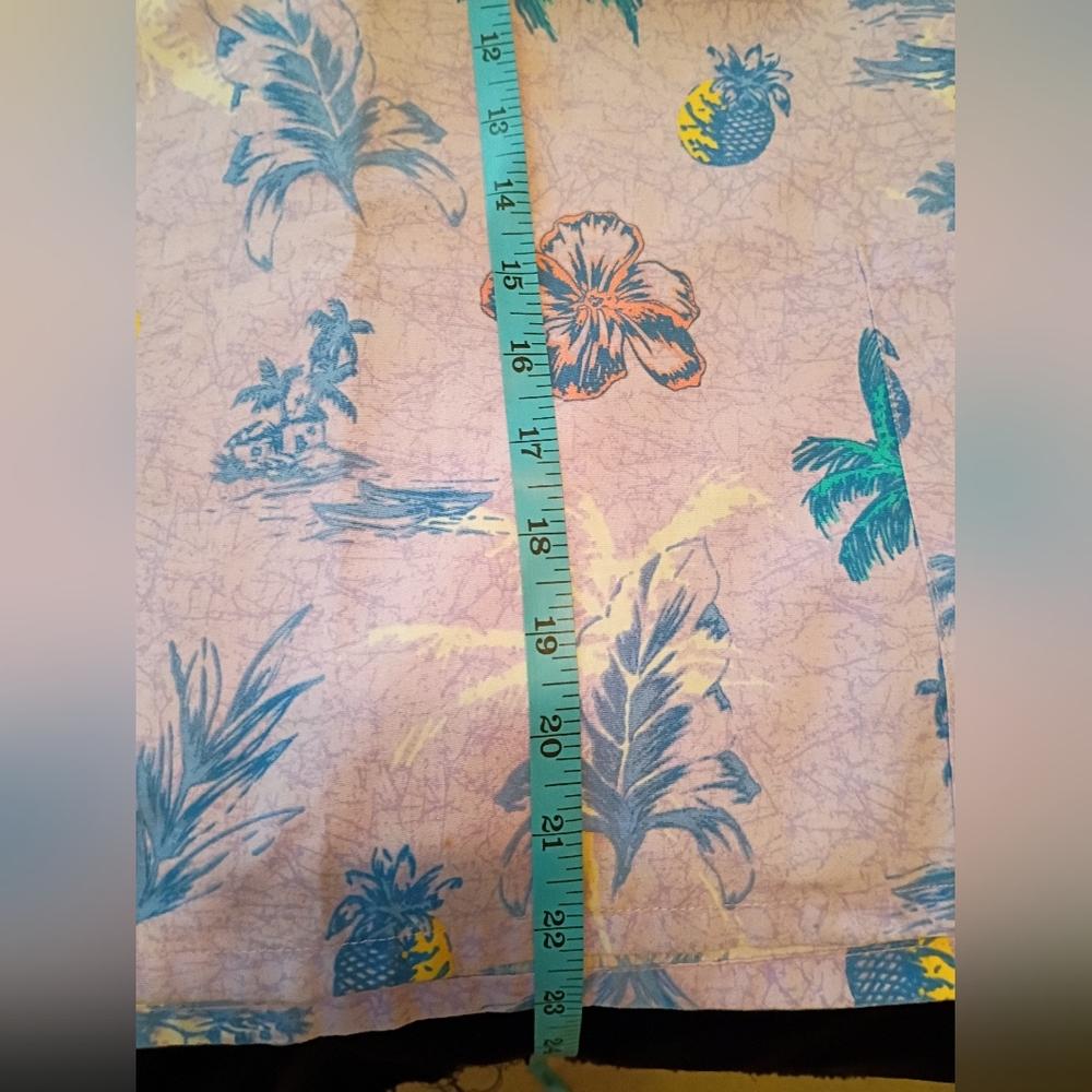 SB Scrubs Lavender Floral Print V-Neck Scrub Top | Size XL - Picture 8 of 10